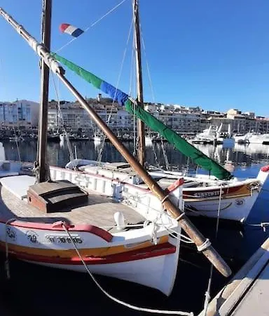 Flat With Private Parking, In The Heart Of Lejlighed *